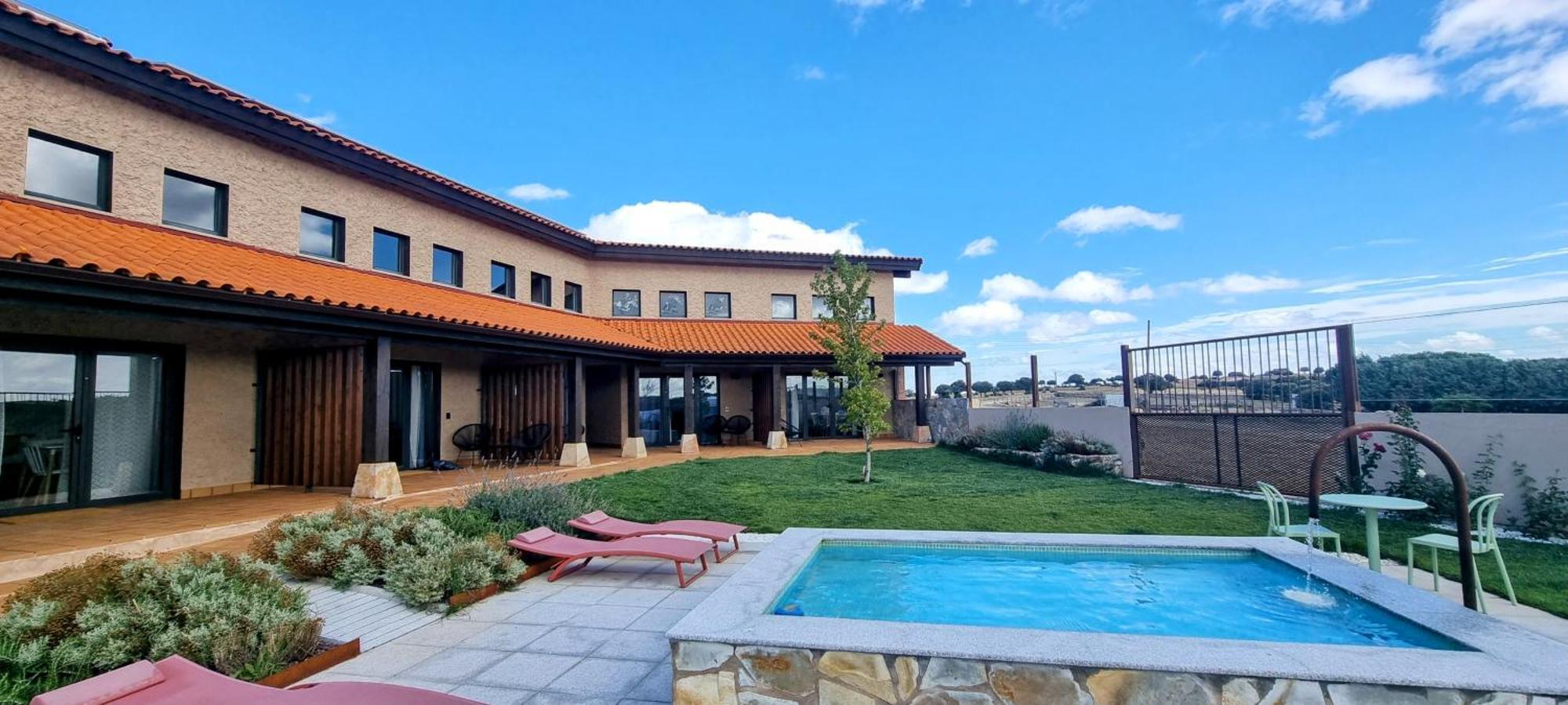 Morille Apartamentos Walden By Gaiarooms מראה חיצוני תמונה