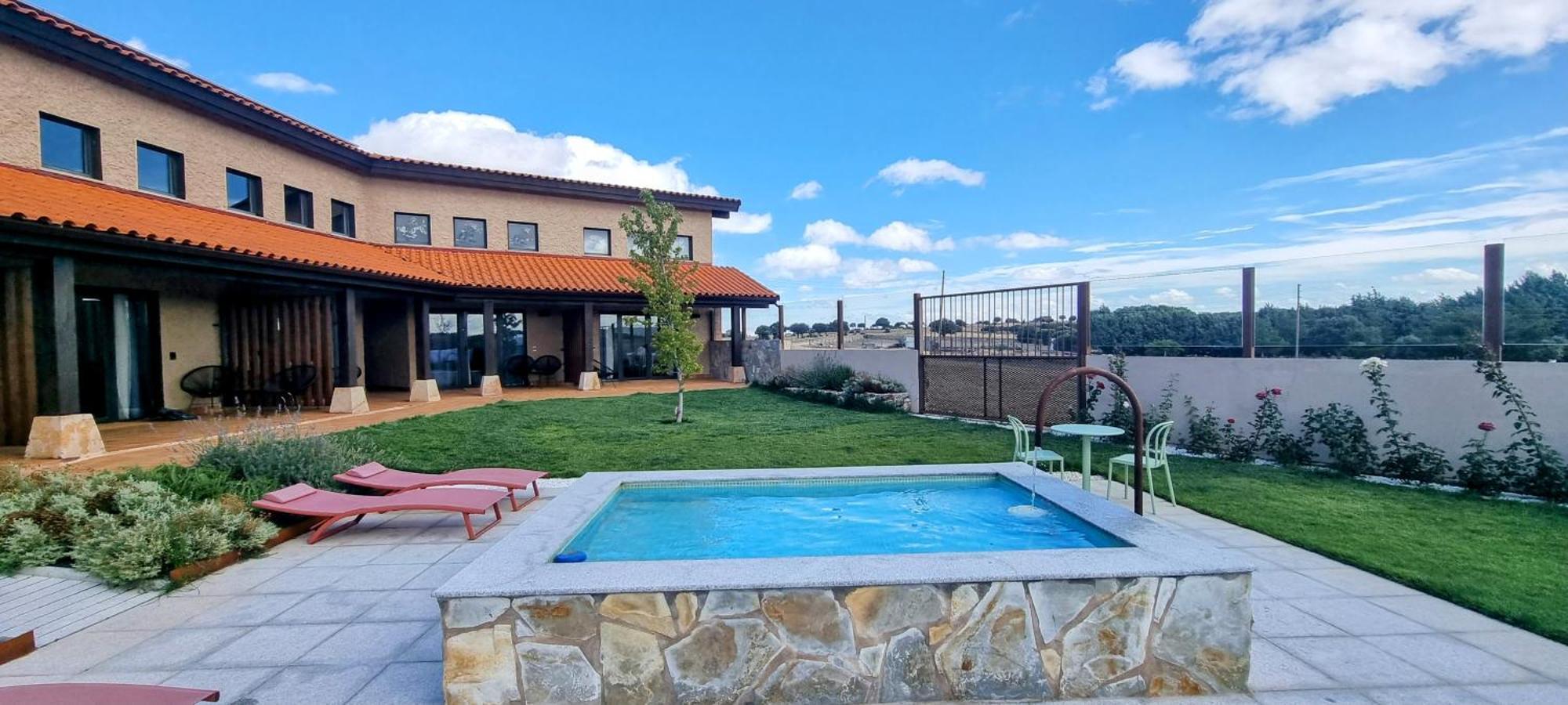Morille Apartamentos Walden By Gaiarooms מראה חיצוני תמונה